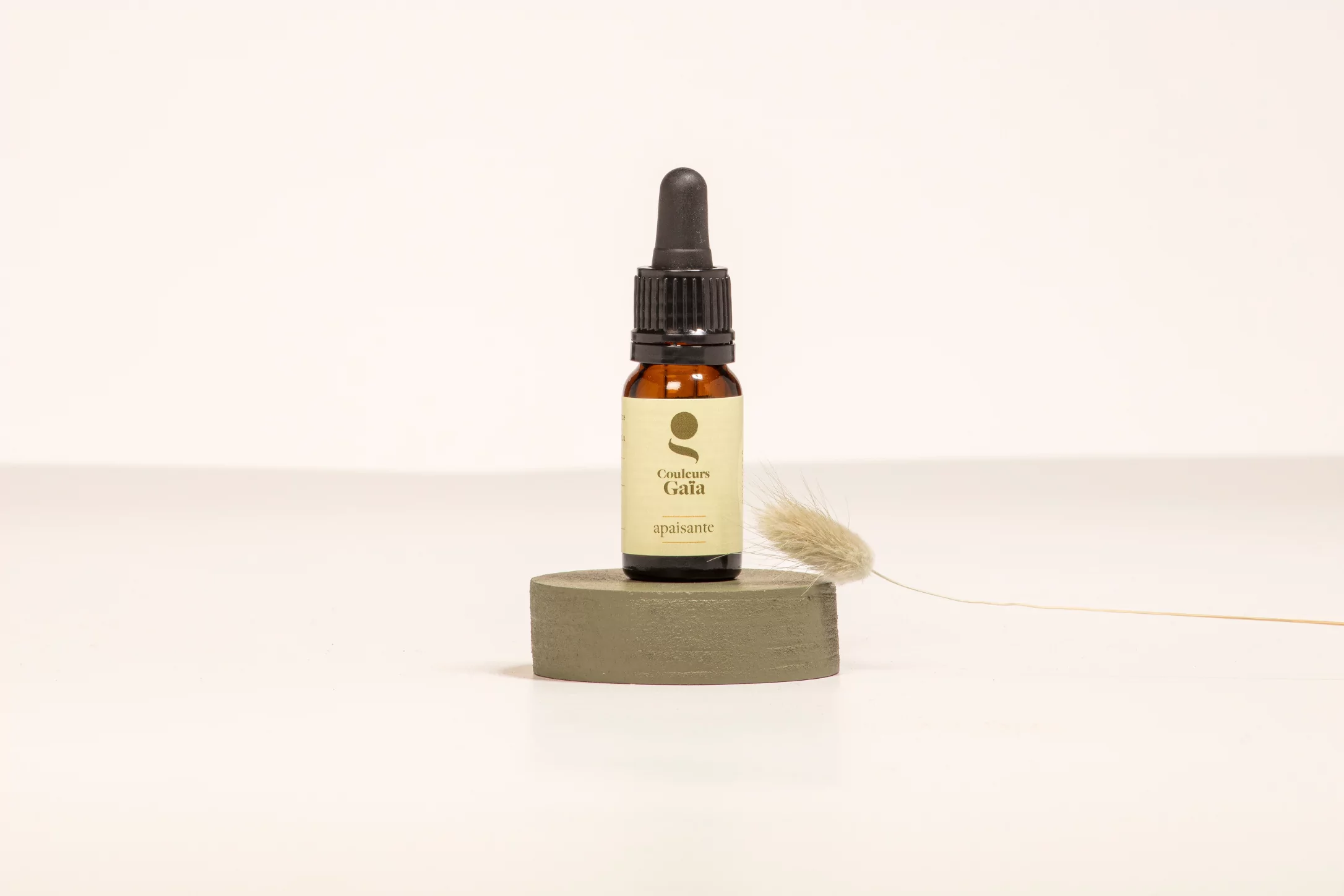 Complexe d'huiles essentielles certifié bio pour un cuir chevelu apaisé - QAPA10-C1 – Image 2